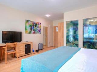 Hotel Aziza