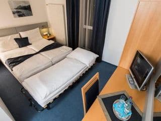 Felicity Garni Hotel