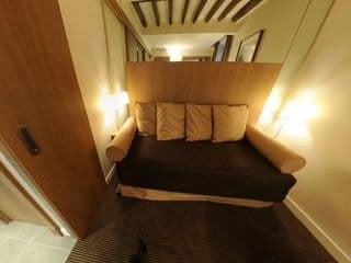 Select Hotel
