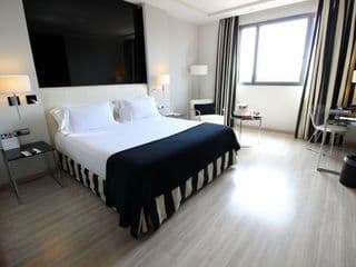 Hotel Maydrit Airport