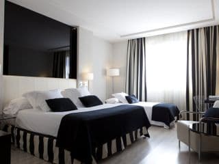 Hotel Maydrit Airport
