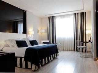 Hotel Maydrit Airport