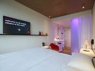 citizenM Schiphol Airport