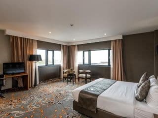XO Hotels Park West