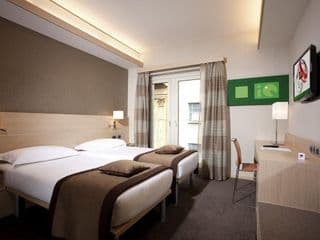 iQ Hotel Roma