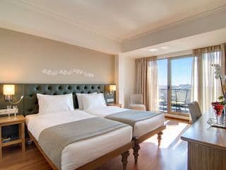 Titania Hotel
