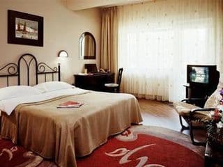 Caro Hotel