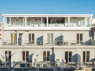 Piraeus City Hotel