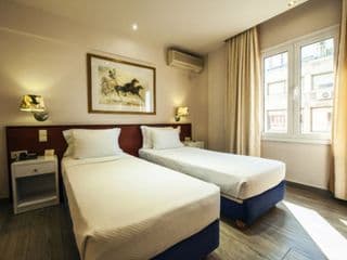 Piraeus City Hotel