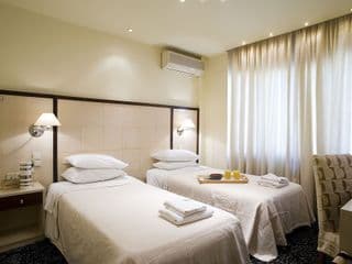 Piraeus City Hotel