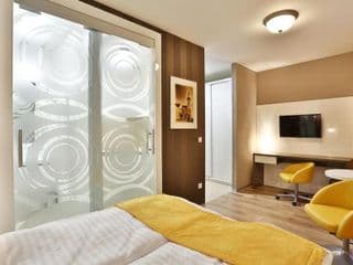 VIP Apartments