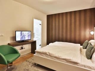 VIP Apartments
