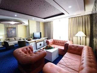 Hotel Holiday